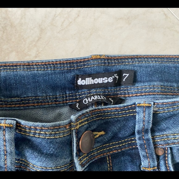 Dollhouse Jeans - Picture 3 of 4